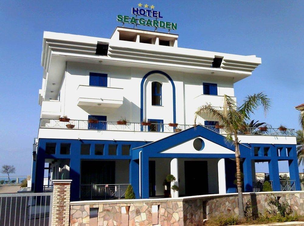 Sea Garden Hotel Acquappesa Eksteriør billede